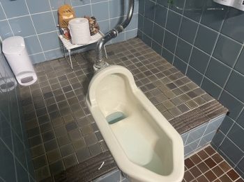 堺市にて和式トイレを洋式トイレへお考えとの事で現場調査をしてまいりました。