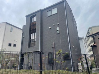 吹田市にて外壁塗装屋根塗装の工事が始まります【足場工事編】