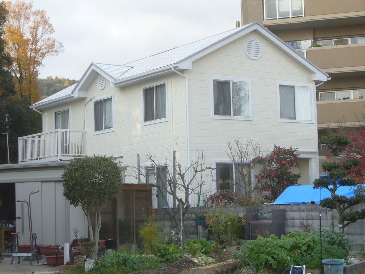 箕面市　外壁フッソ塗装・屋根ガイナ塗装