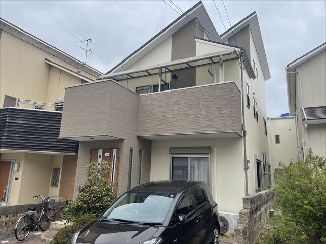 箕面市 外壁塗装・屋根カバー工法を行いました